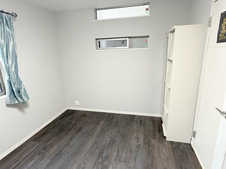 内装リフォーム 壁と床を一新し、心地よい空間になったお部屋